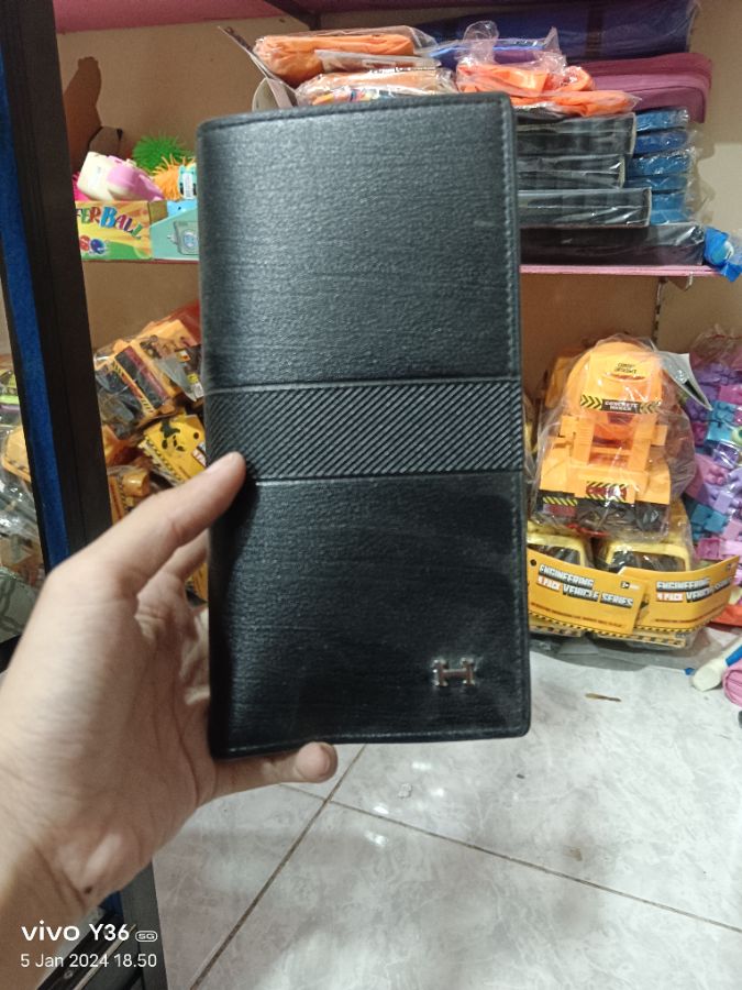 Hermes Dompet Panjang Cowok Black