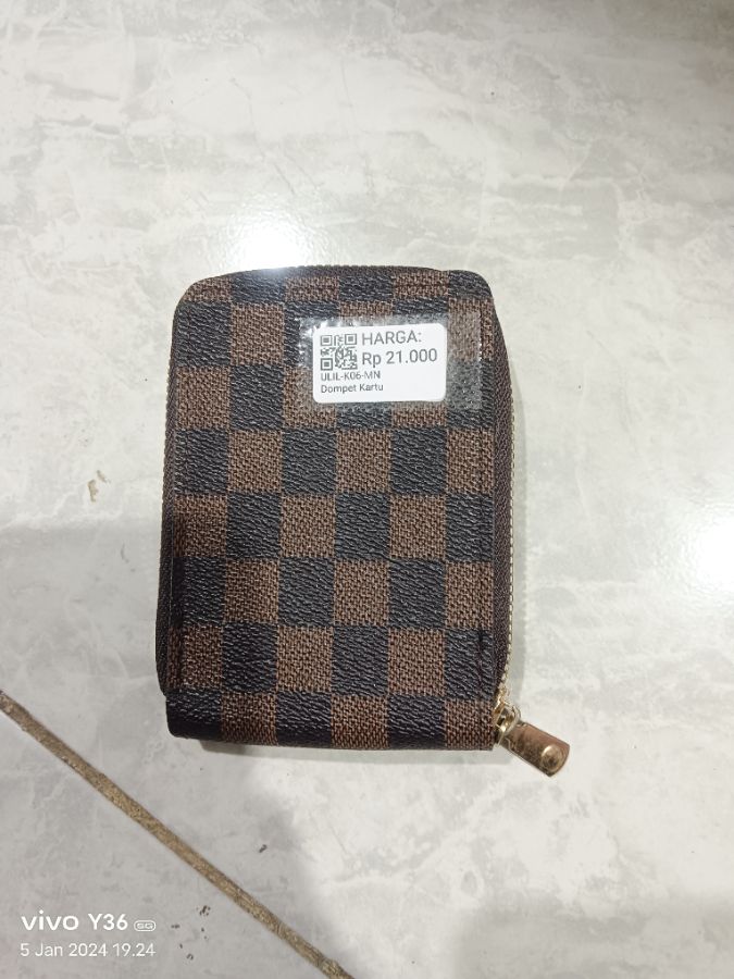 Dompet Kartu Cewek Brown
