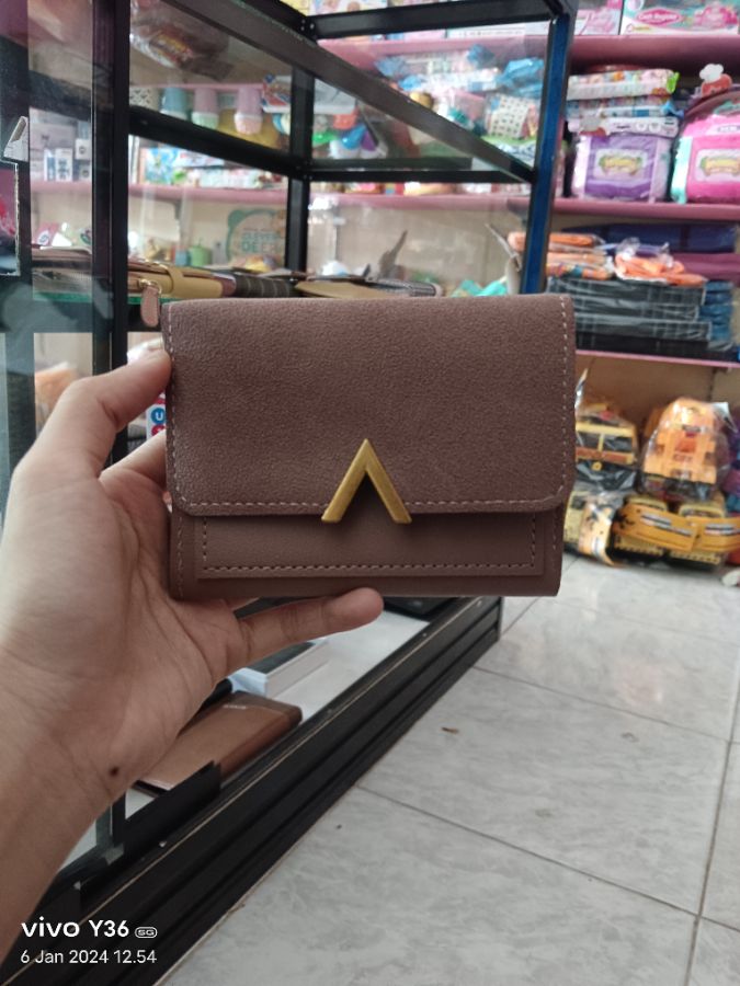 V Dompet Cewek Brown