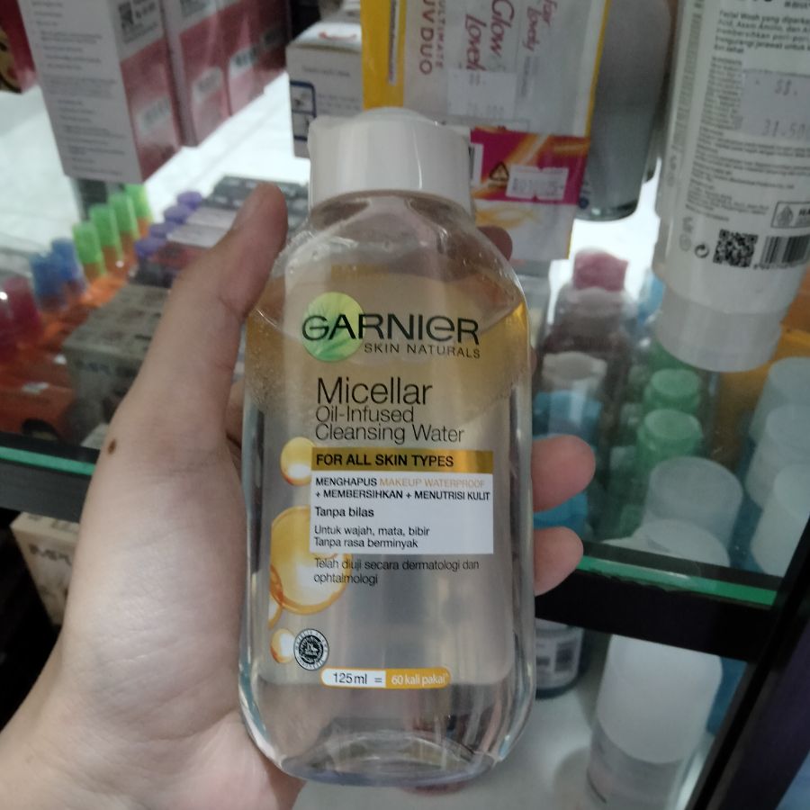 Garnier Skin Naturals Micellar Oil-Infused Cleansing Water 125ml