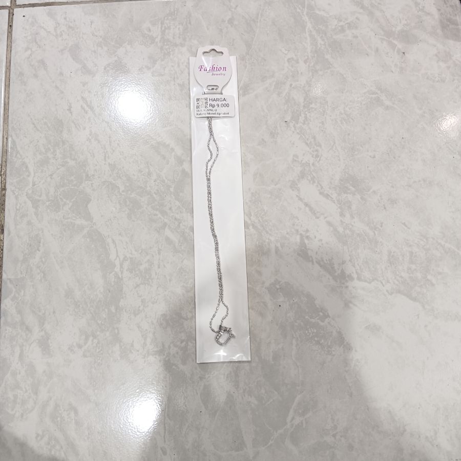 Kalung Monel Alphabet/U