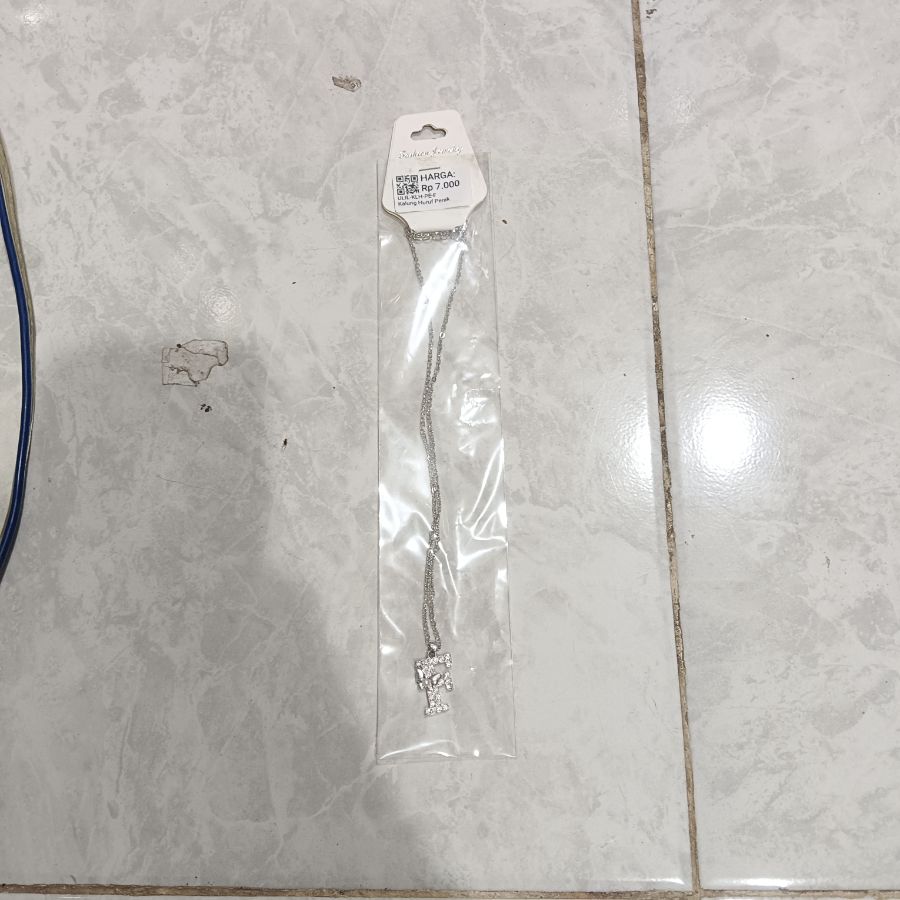 Kalung Huruf Perak/F