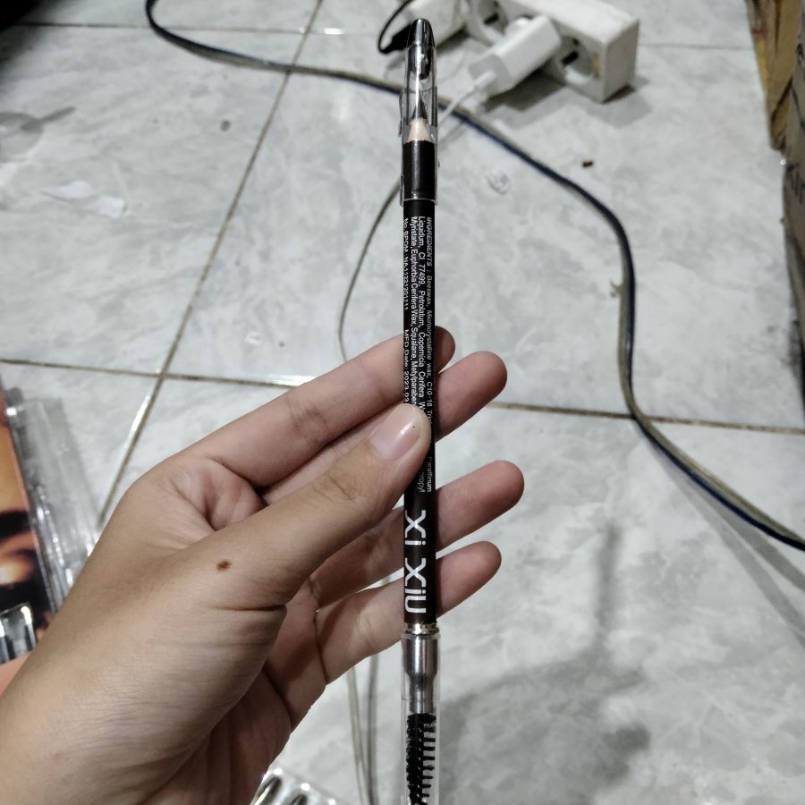 Xi Xiu Eyebrow Pencil - Brown