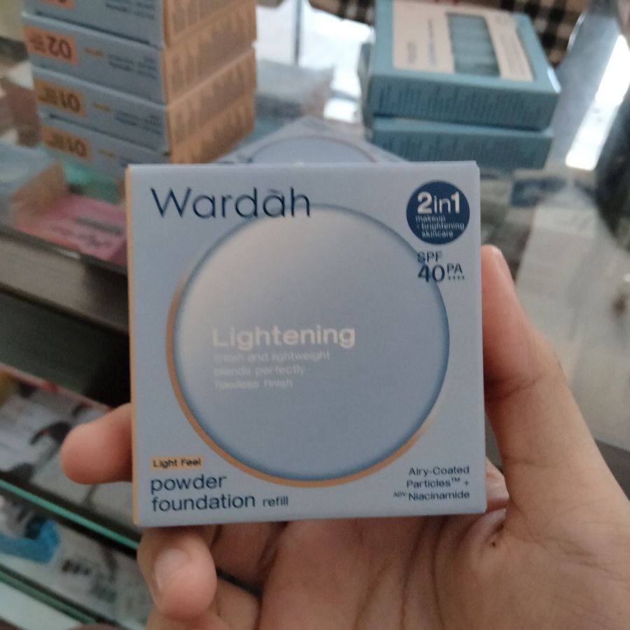 Wardah Lightening Powder Foundation Refill No.04 Neutral Sand