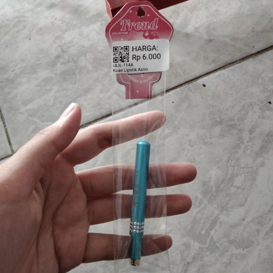 Akio Kuas Lipstik 