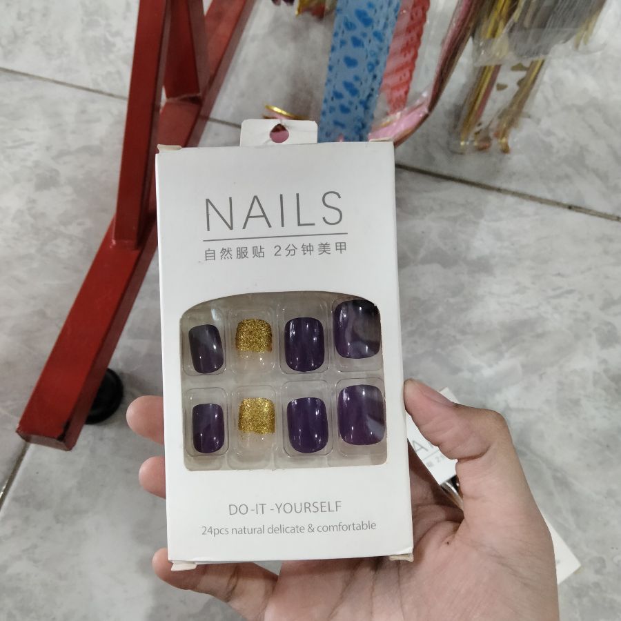 Nail Do-It-Yourself