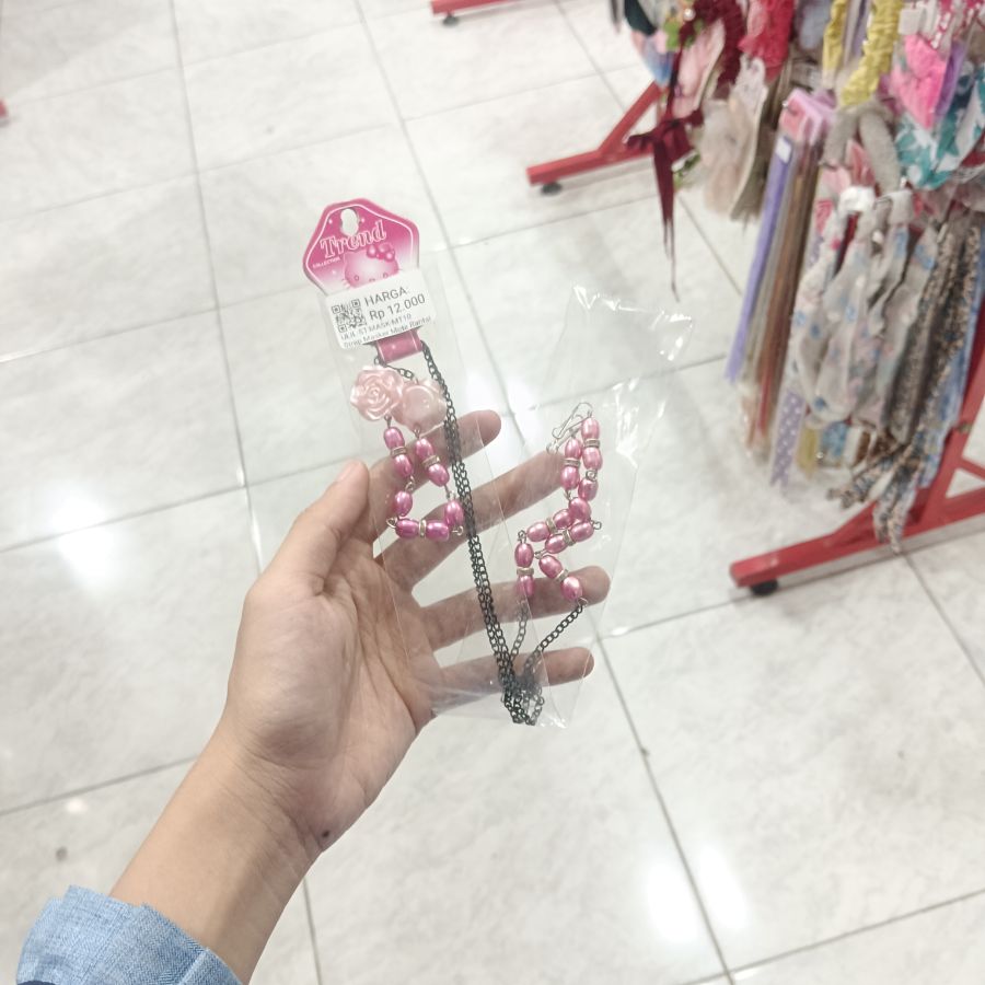 Strap Masker Mote Rantai Pink