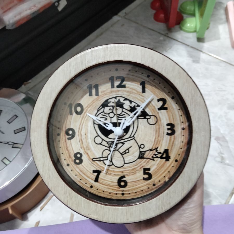 Jam Wekker Coklat 
