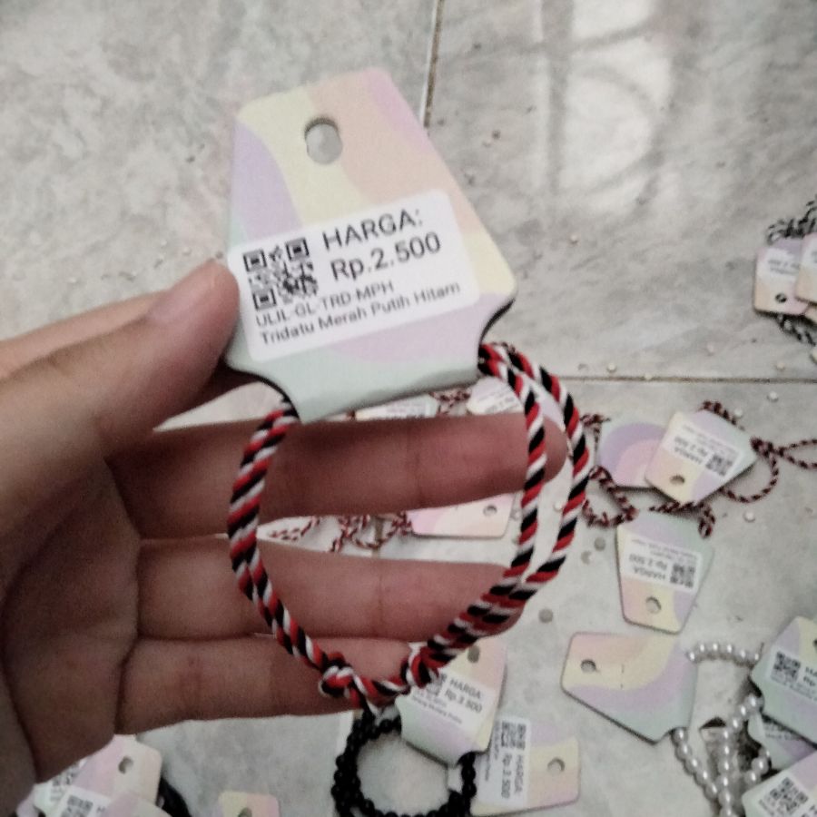 Tridatu Merah Putih Hit