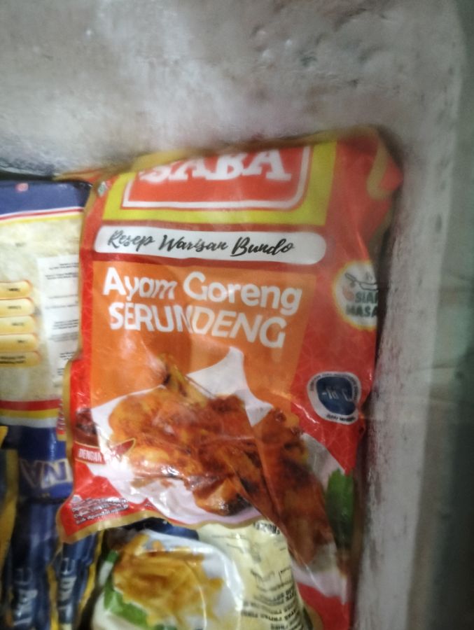 Saba ayam serundeng