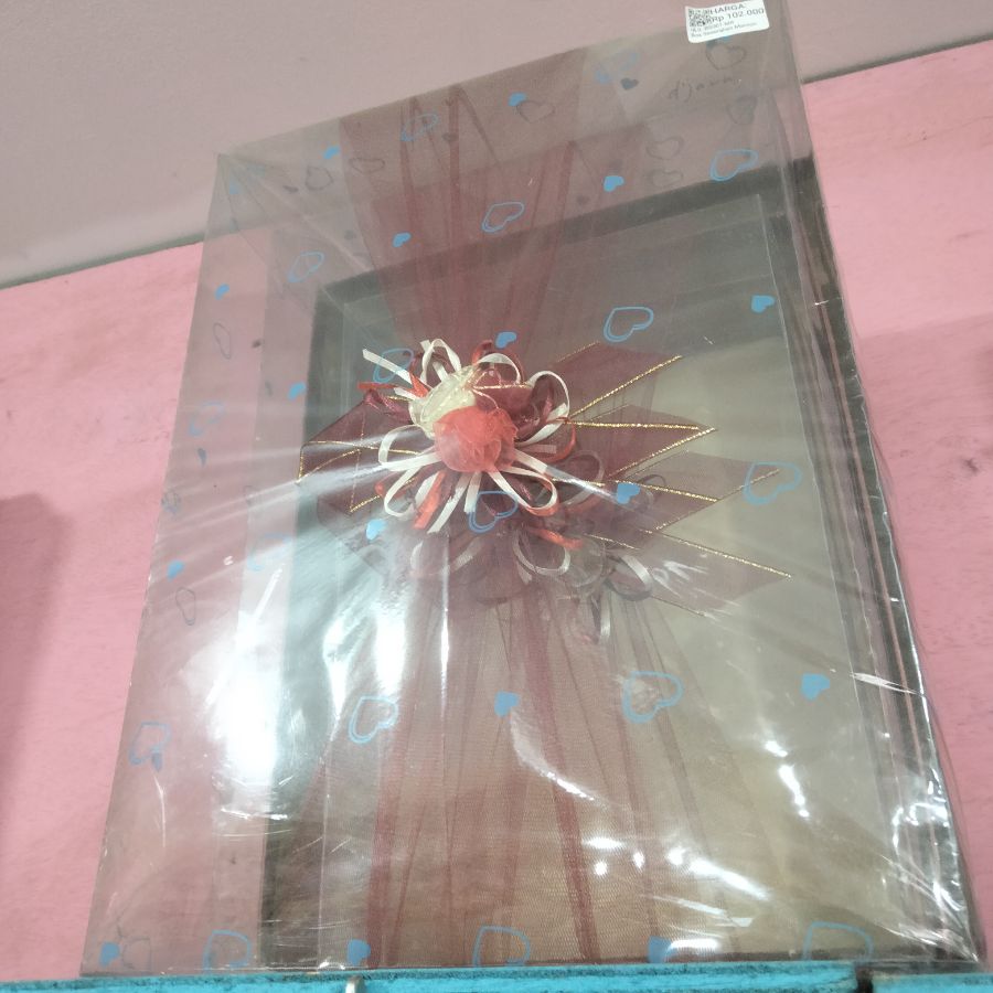Box Seserahan Maroon