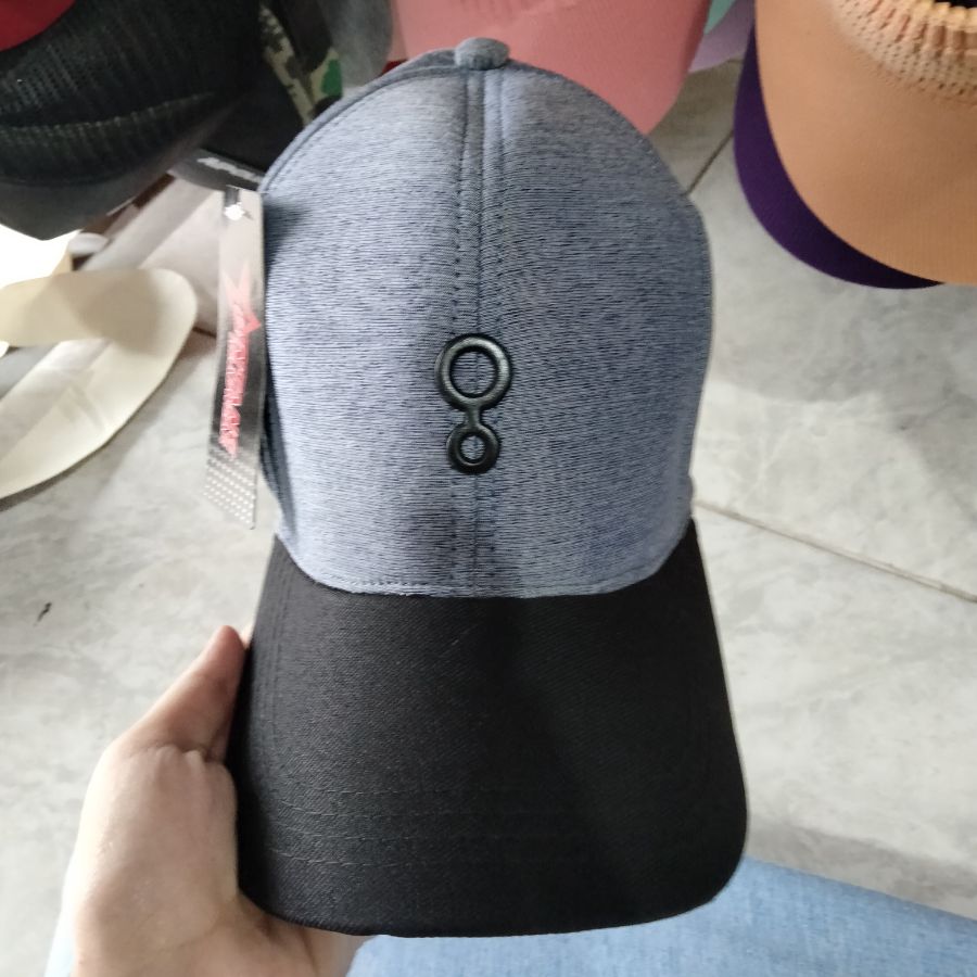 Topi Baseball Logo