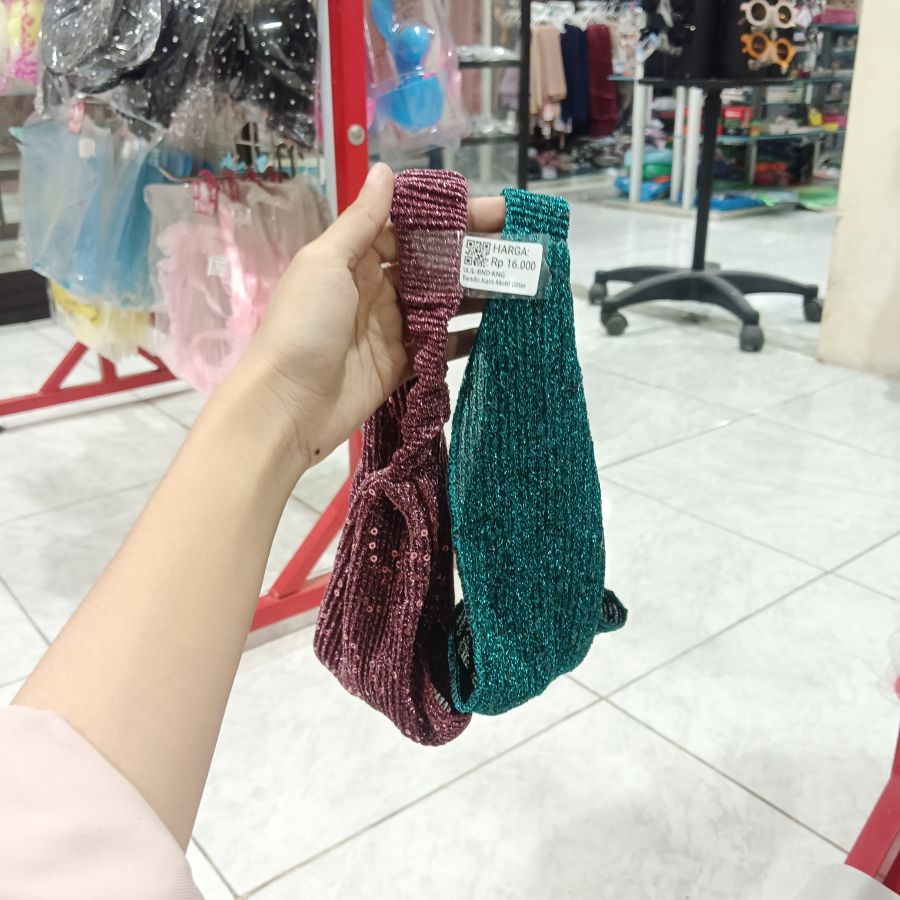 Bando Kain Motif Gliter