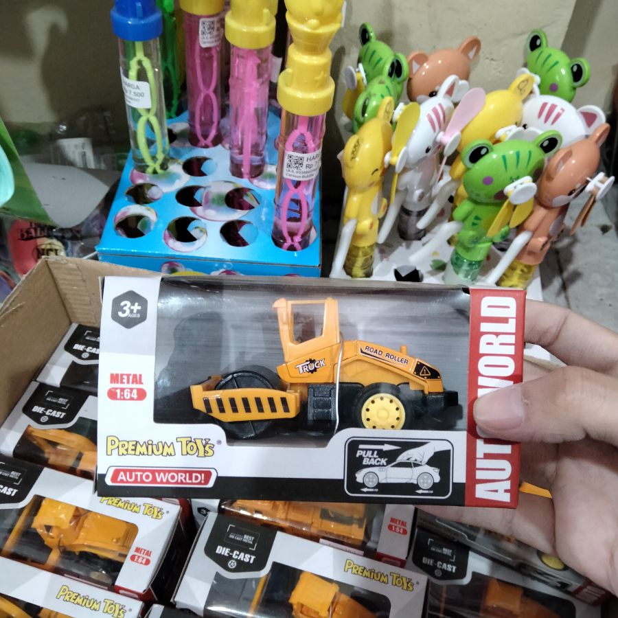 Premium Toys Auto World 