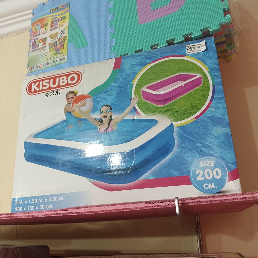 Kolam Renang Kisubo