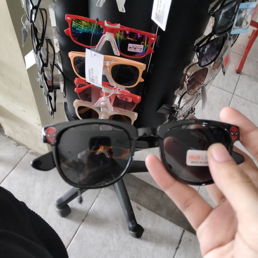 Kacamata Anak Hitam Spiderman 