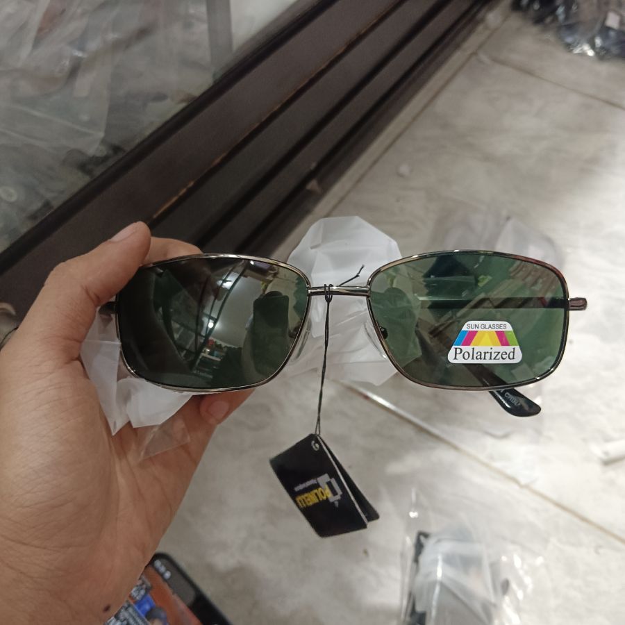 Kacamata Polarized/Cowok/Hitam