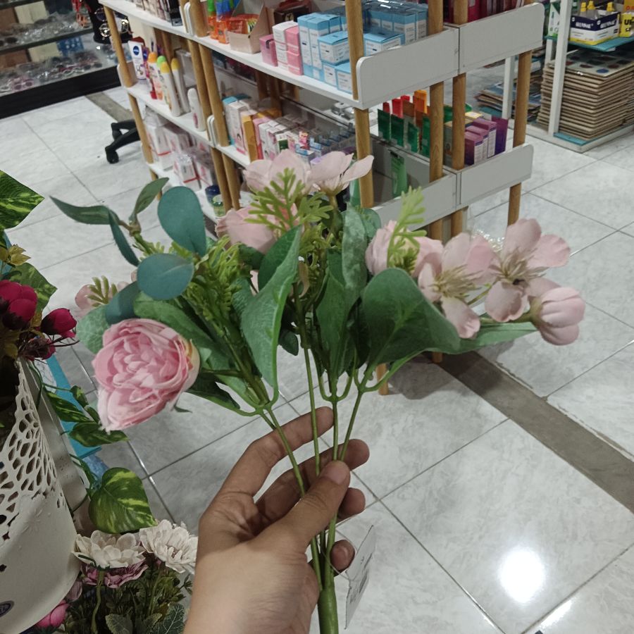 Bunga Ranumculus 