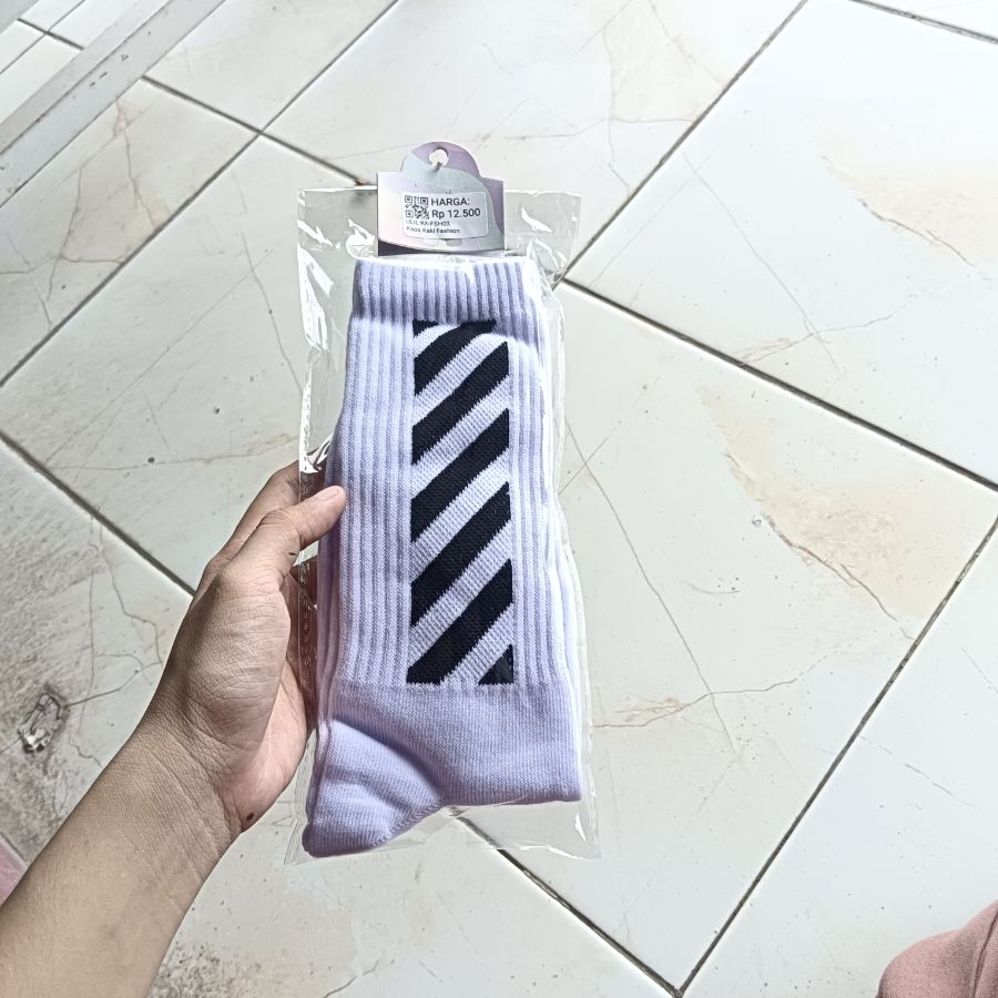 Kaos Kaki Fashion Putih 