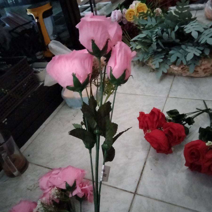Bunga Rose Tropis