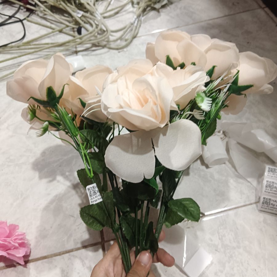 Bunga Rose Baby Peach