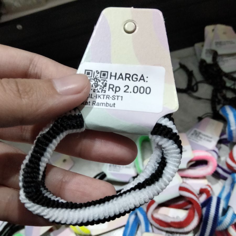 Ikat rambut 