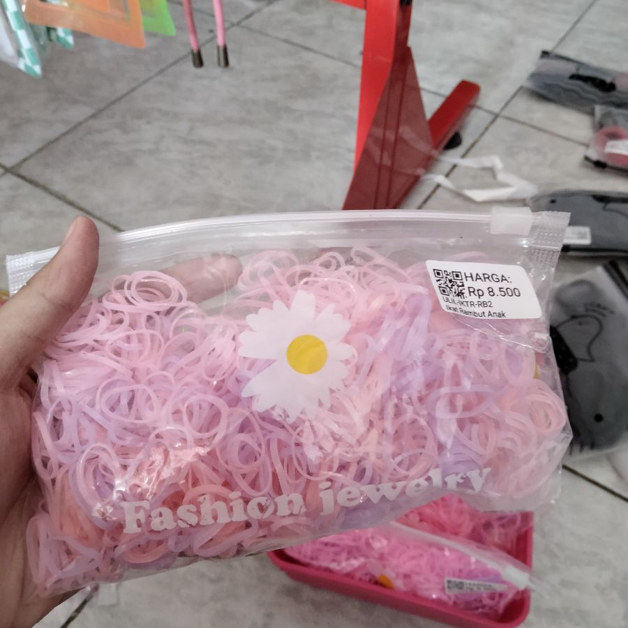 Ikat Rambut Anak
