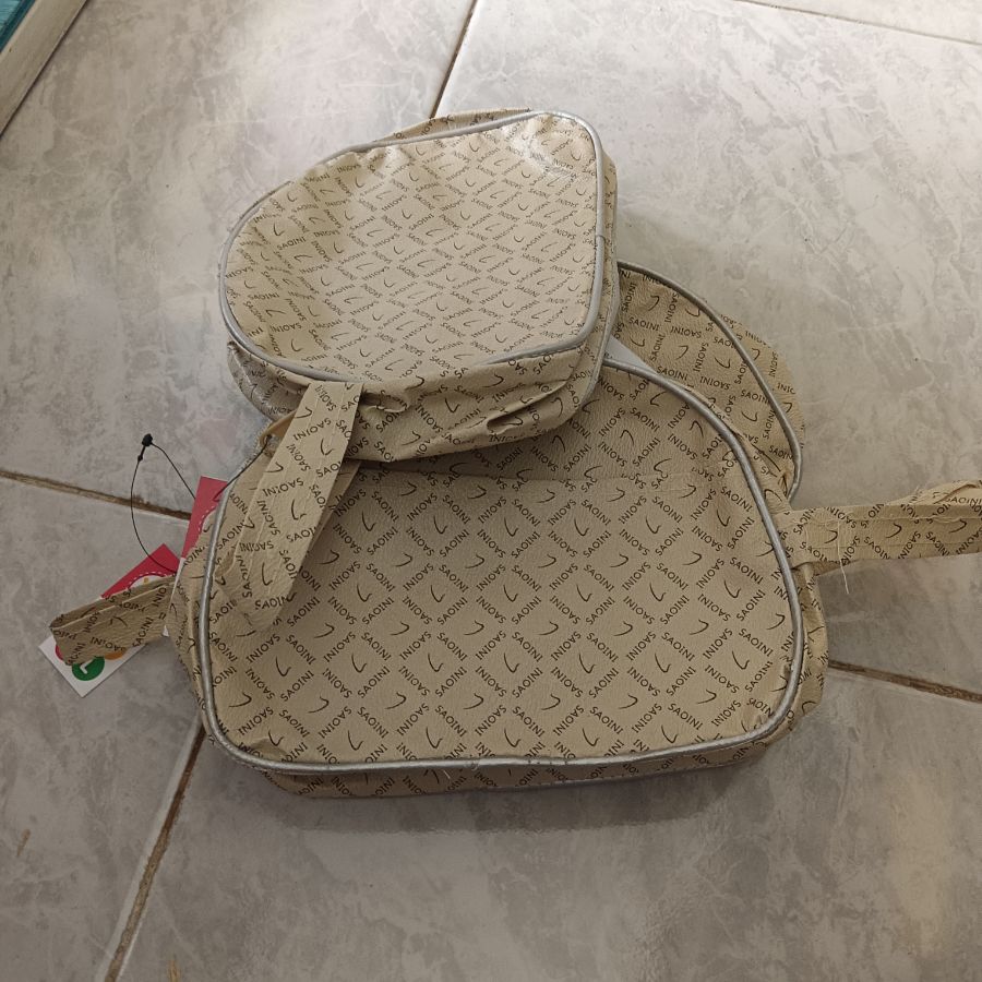 Pouch Makeup Saoini Cream