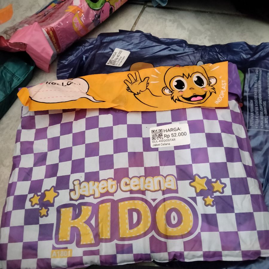 Jaket Celana Kido