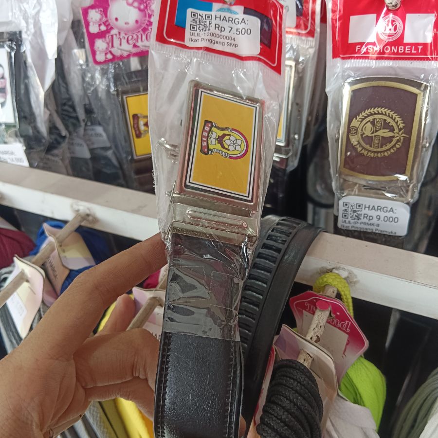 Ikat Pinggang SMP