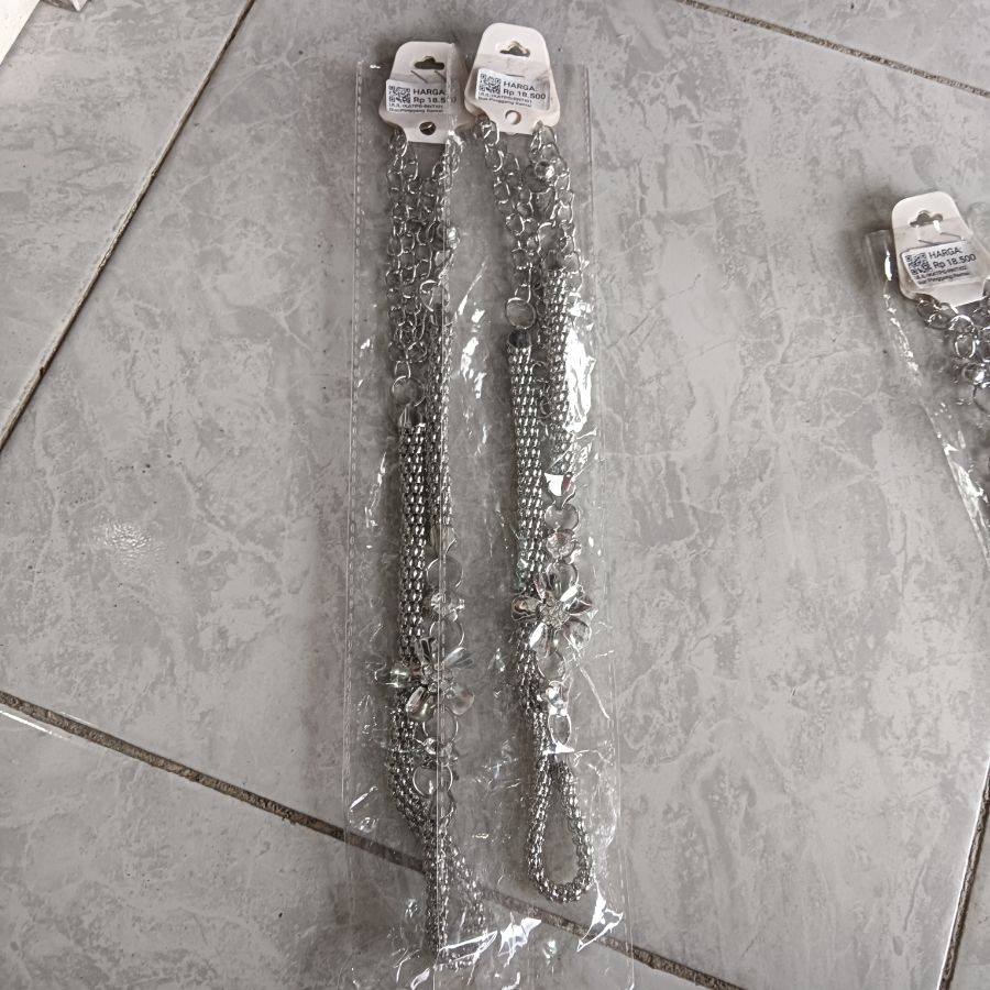 Ikat Pinggang Rantai Silver