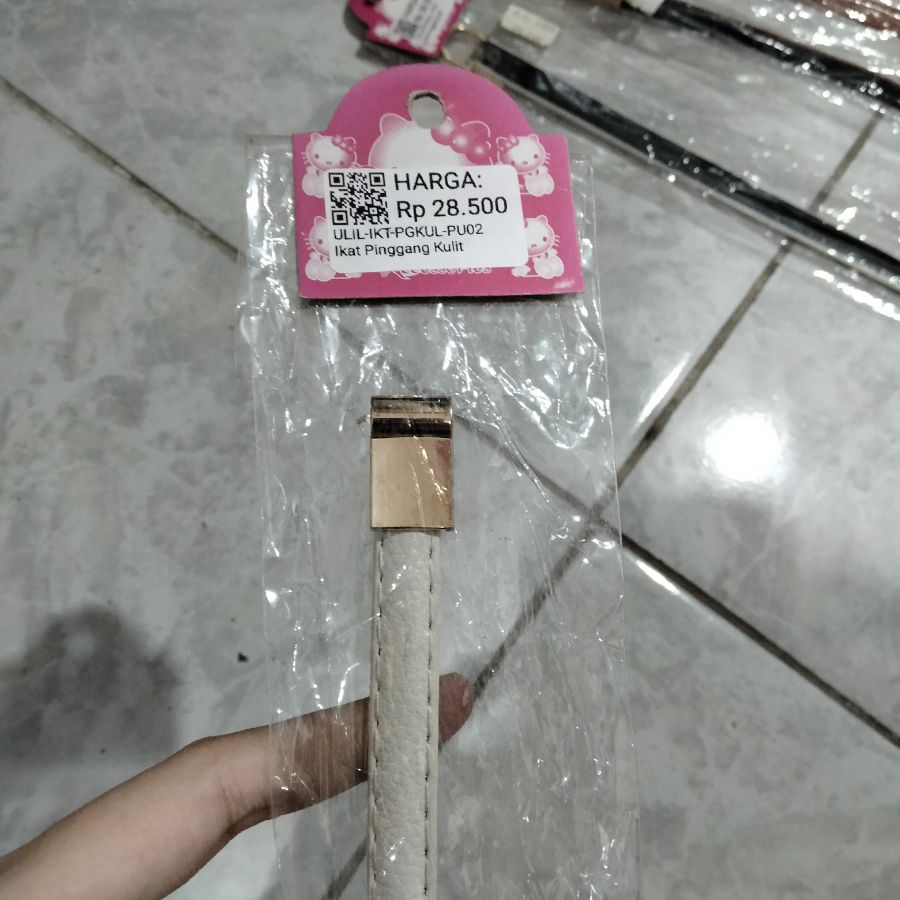 Ikat pinggang kulit 