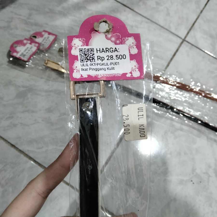 Ikat pinggang kulit 