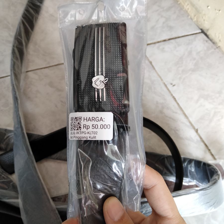 Ikat pinggang kulit 