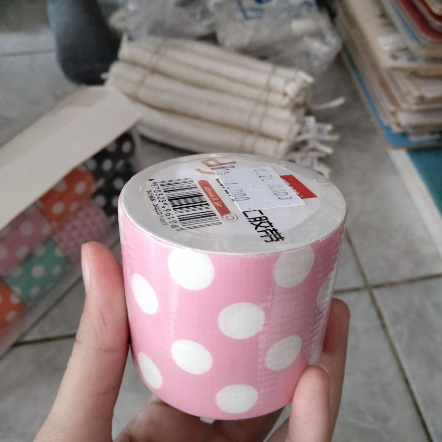Solasi motif polkadot 