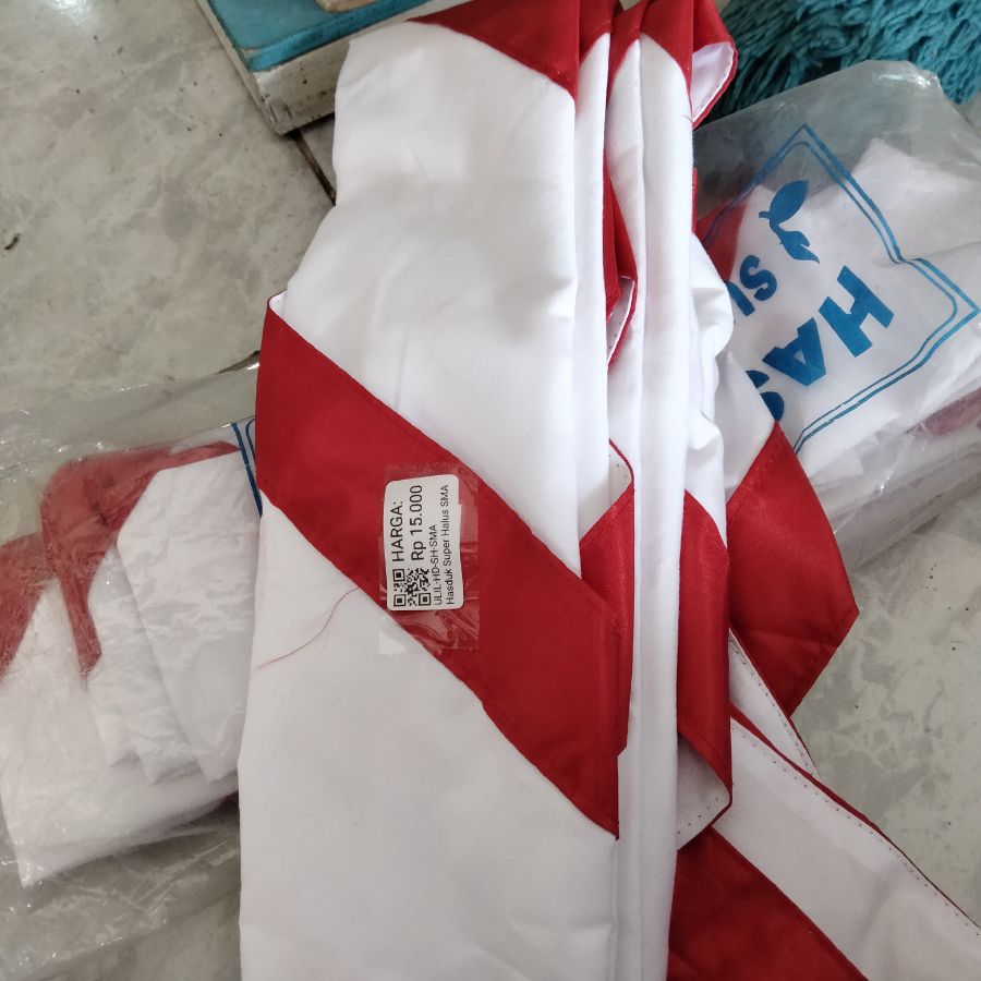Hasduk Super halus SMA