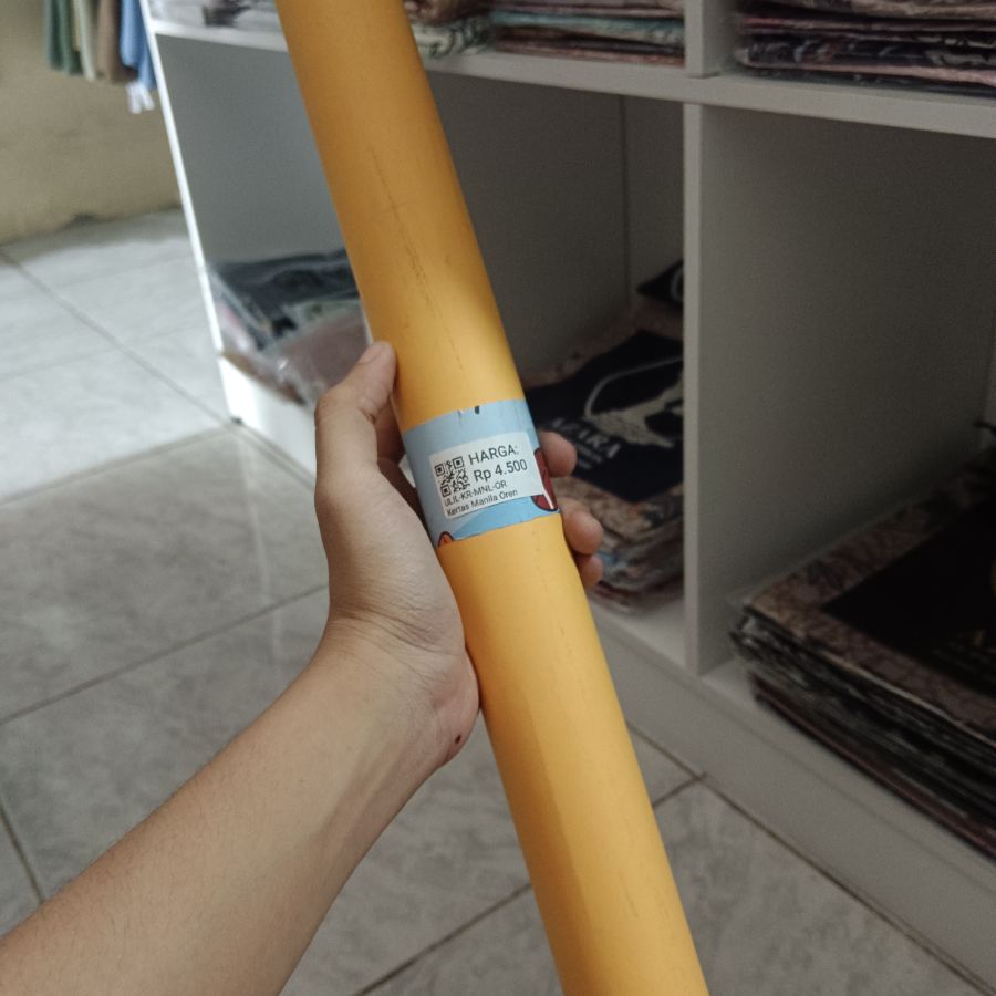 Kertas Manila Oren