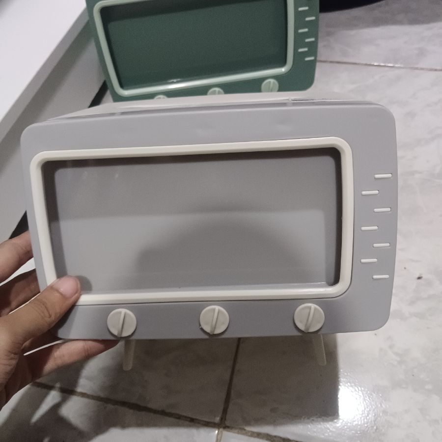 Tempat Tissue Model TV