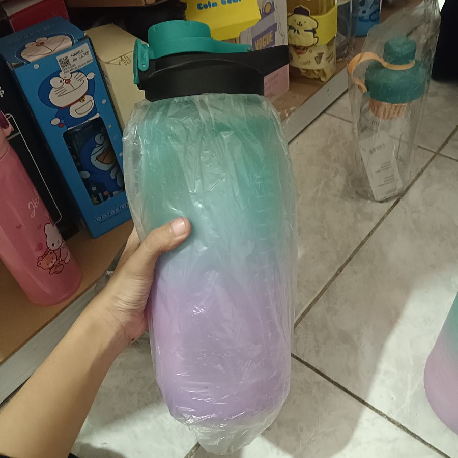 Botol Minum Gradasi 2 Liter