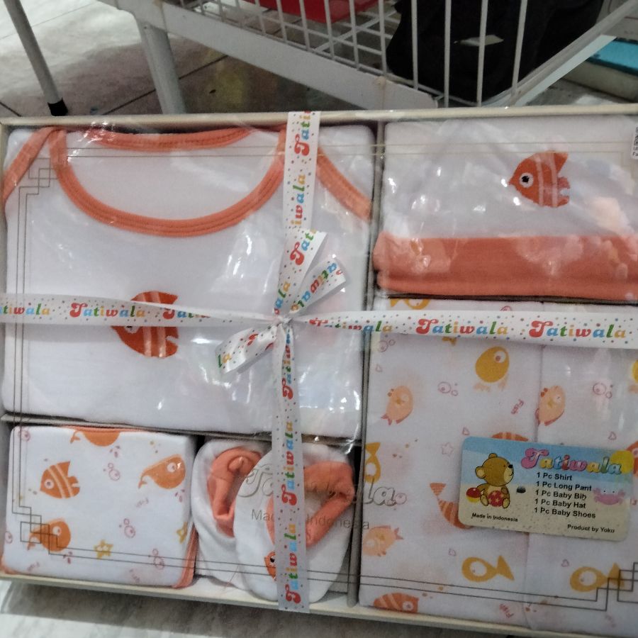Fatiwala Set Baju Bayi/ Orange