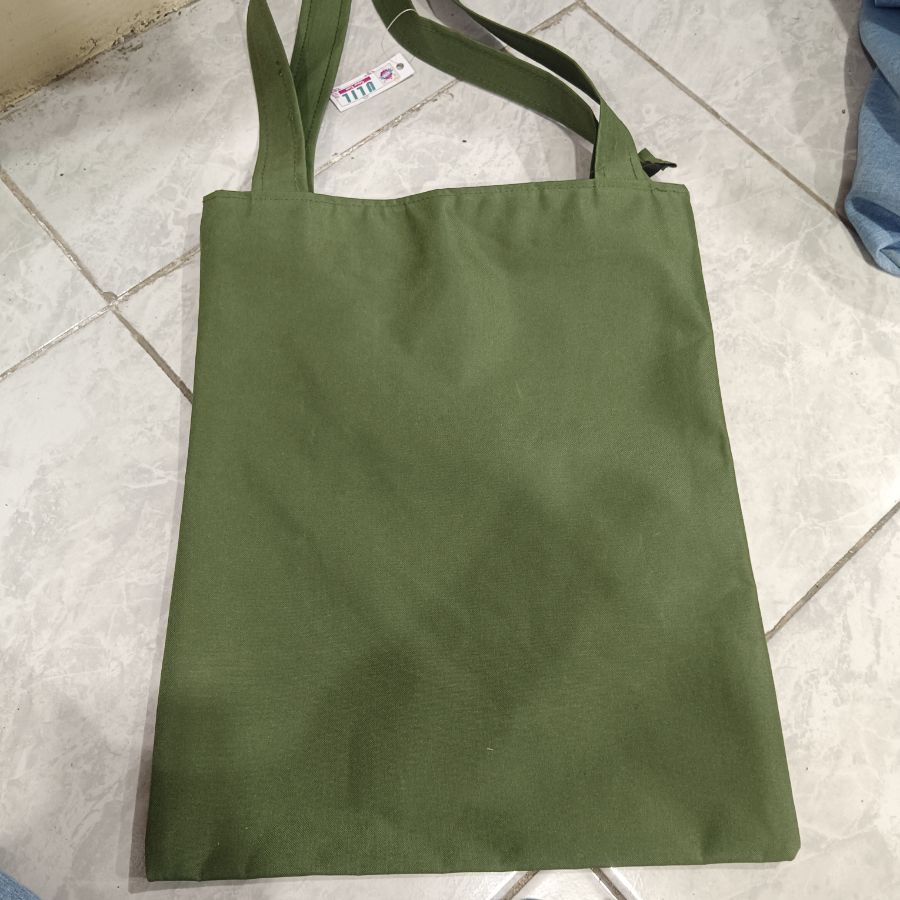 Totebag Polos Resleting Hijau
