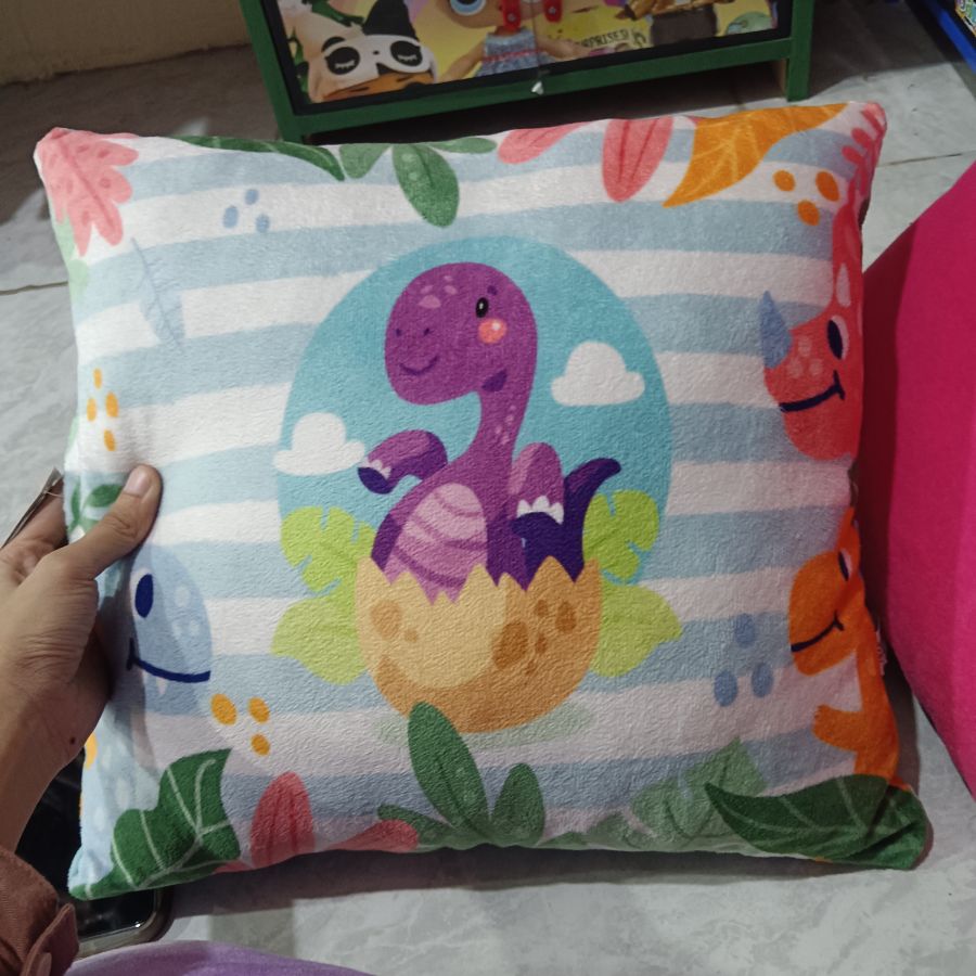 Bantal Dino