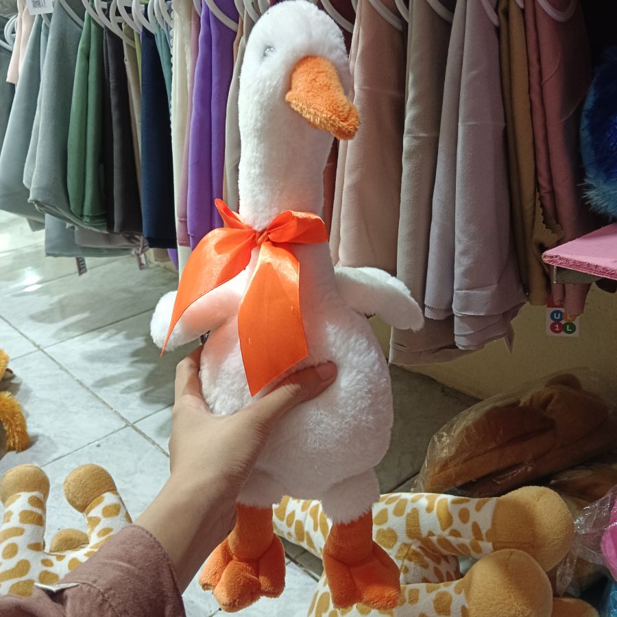Boneka Angsa Pita