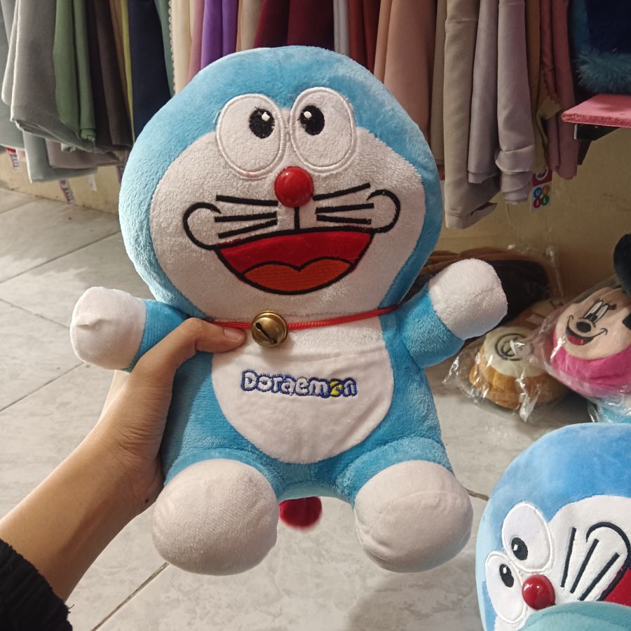 Boneka Doraemon/M