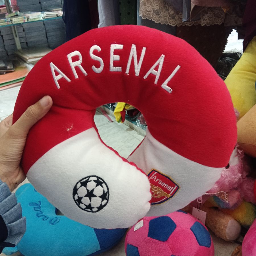 Bantal Leher Arsenal