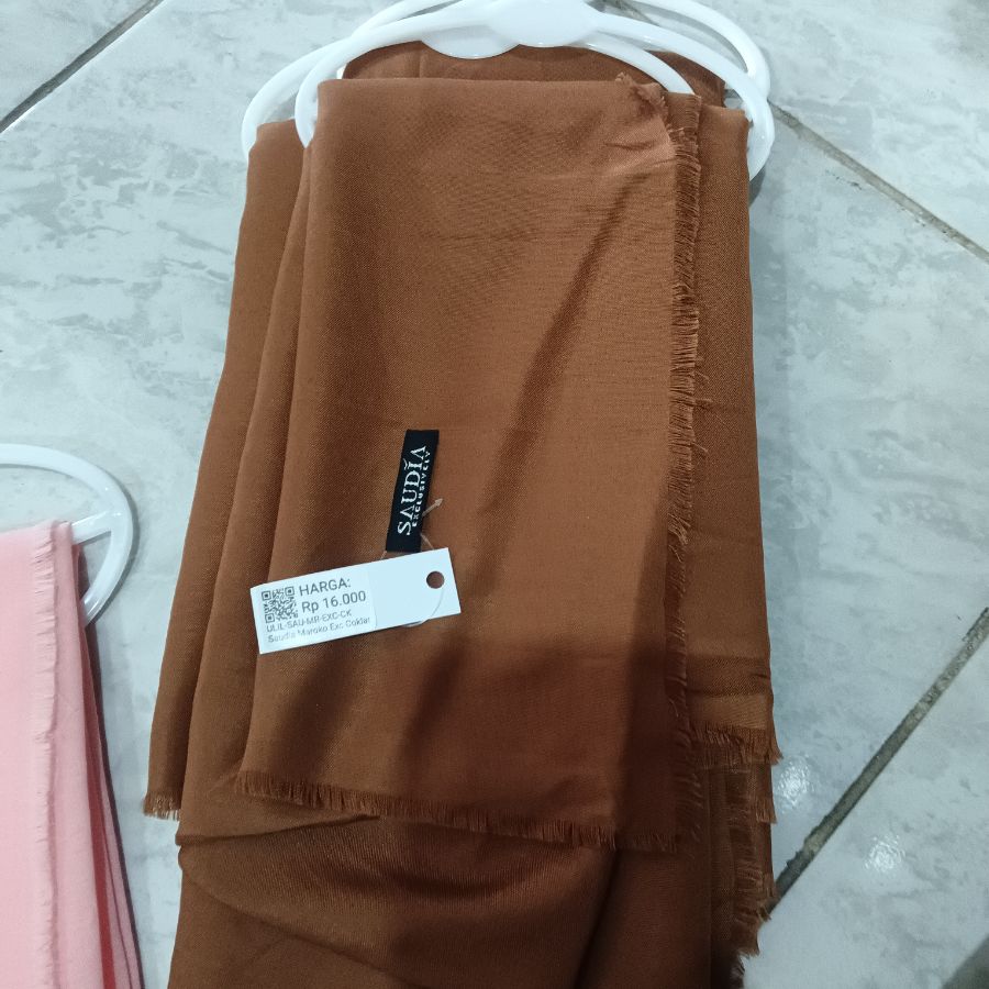 Saudia Maroko/Coklat