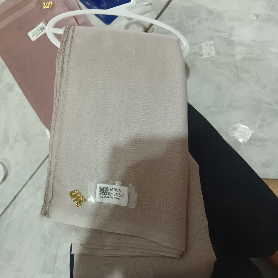 Umama Ori/Khaki