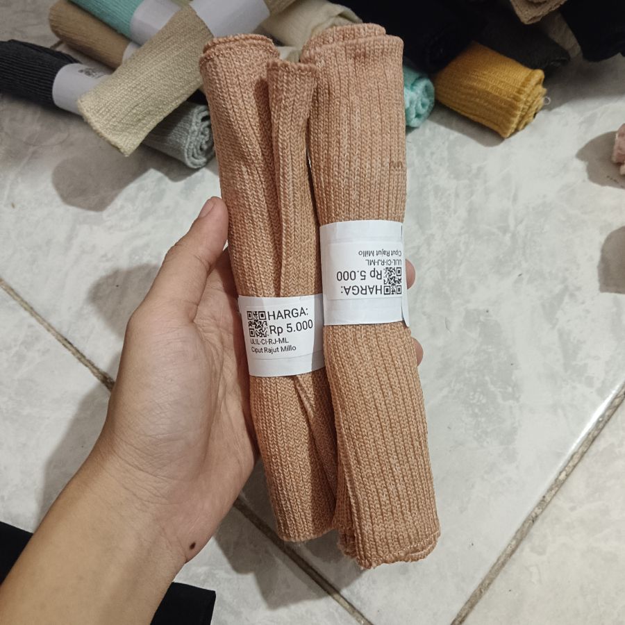 Ciput Rajut/Millo