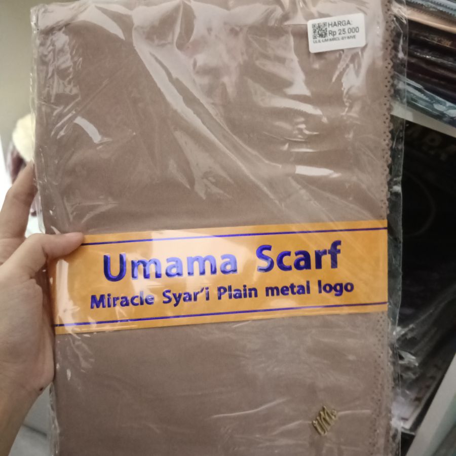 Umama Syari/Mauve