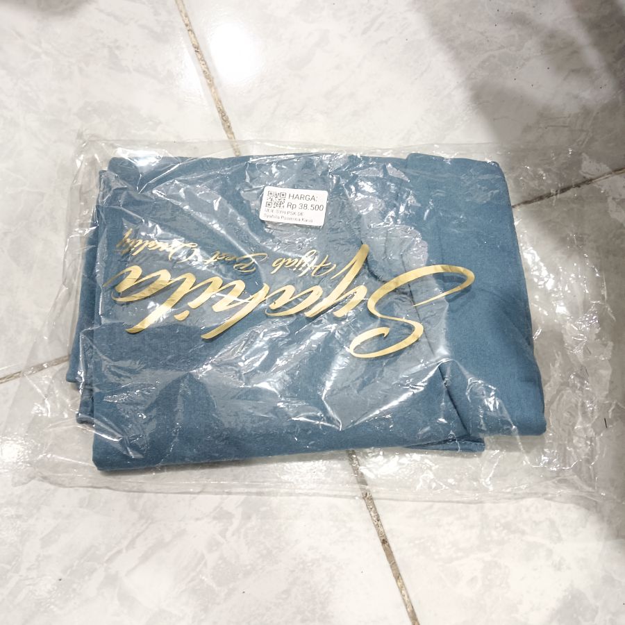 Syahila Pasmina Kaos/Denim
